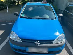Blau Gebraucht 2003 Opel Corsa Kleinwagen | 1.500 € (Fairer Preis)