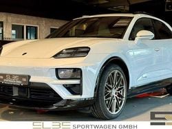 Grau Gebraucht 2024 Porsche Macan Turbo SUV | 104.850 € (Superpreis)