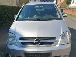 Gebraucht 2004 Opel Meriva Essentia Van / Kleinbus | 2.299 € (Etwas zu teuer)