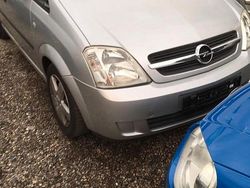 Silber Gebraucht 2004 Opel Meriva Van / Kleinbus | 2.500 € (Fairer Preis)