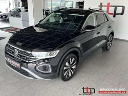 Deep black perleffekt Gebraucht 2024 VW T-Roc Move SUV | 24.850 € (Fairer Preis)