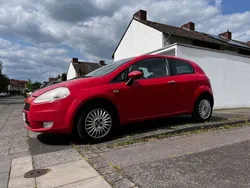 Rot Gebraucht 2006 Fiat Punto Kleinwagen | 1.800 € (Fairer Preis)