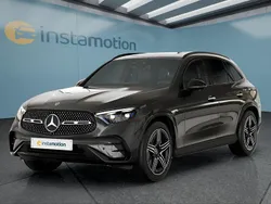 Grau Gebraucht 2023 Mercedes GLC300e SUV | 62.449 € (Teuer)