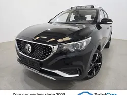 Schwarz Gebraucht 2020 MG ZS Luxury Limousine | 13.068 €