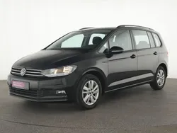 Deep black Gebraucht 2021 VW Touran Comfortline Van / Kleinbus | 25.995 € (Guter Preis)