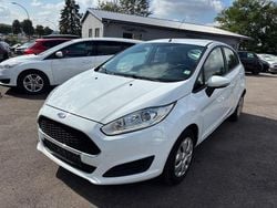 Weiß Gebraucht 2016 Ford Fiesta Trend Kleinwagen | 4.600 € (Fairer Preis)