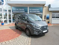 Grau Gebraucht 2021 Ford Tourneo Custom Titanium Van / Kleinbus | 41.900 € (Etwas zu teuer)