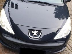 Grau Gebraucht 2011 Peugeot 206+ Kleinwagen | 1.800 € (Guter Preis)