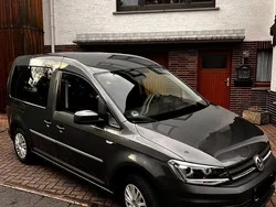 Grau Gebraucht 2018 VW Caddy Van / Kleinbus | 15.000 € (Fairer Preis)