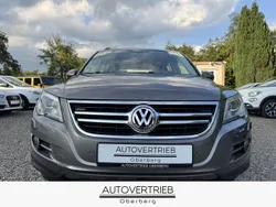 Grau Gebraucht 2009 VW Tiguan SUV | 11.990 € (Teuer)