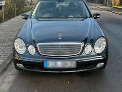 Andere farben Gebraucht 2003 Mercedes E220 Limousine | 2.250 €