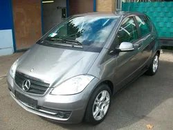 Grau Gebraucht 2012 Mercedes A180 Limousine | 5.900 € (Superpreis)