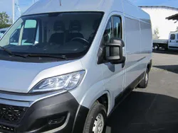 Lackierung aluminiumgrau/meta Gebraucht 2021 Citroën Jumper Start Van / Kleinbus | 19.300 € (Guter Preis)