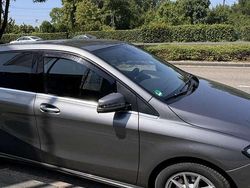 Grau Gebraucht 2017 Mercedes B180 Van / Kleinbus | 12.500 € (Fairer Preis)