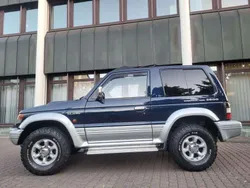 Blau Gebraucht 1996 Mitsubishi Pajero SUV | 10.900 €