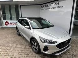 Silber Gebraucht 2024 Ford Focus Active Limousine | 20.900 € (Superpreis)