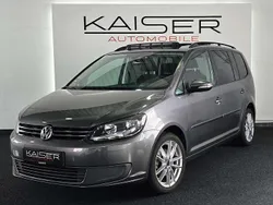 Grau Gebraucht 2011 VW Touran Comfortline Van / Kleinbus | 9.290 € (Etwas zu teuer)