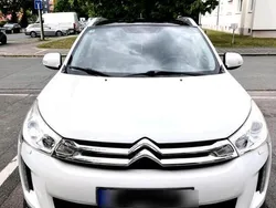 Weiß Gebraucht 2012 Citroën C4 SUV | 5.250 €