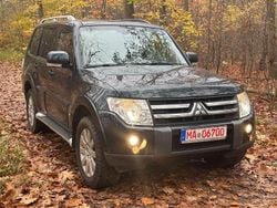 Grün Gebraucht 2008 Mitsubishi Pajero Instyle SUV | 11.700 € (Fairer Preis)