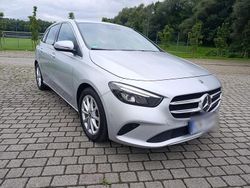 Silber Gebraucht 2023 Mercedes B250 Van / Kleinbus | 28.000 € (Superpreis)