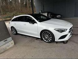Weiß Gebraucht 2021 Mercedes CLA200 Shooting Brake AMG line Kombi | 24.000 € (Guter Preis)