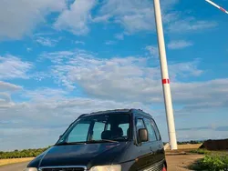 Schwarz Gebraucht 2000 Daihatsu Move Kleinwagen | 750 €