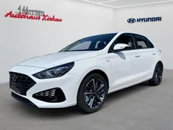 Serenity white Gebraucht 2023 Hyundai i30 Trend Limousine | 22.950 € (Etwas zu teuer)