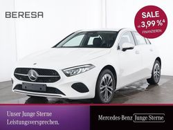 Weiß Gebraucht 2024 Mercedes A250 Progressive Limousine | 30.990 € (Fairer Preis)