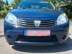 Blau Gebraucht 2011 Dacia Sandero Kleinwagen | 1.700 €