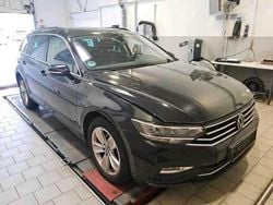 Schwarz Gebraucht 2022 VW Passat Business Kombi | 19.950 € (Superpreis)