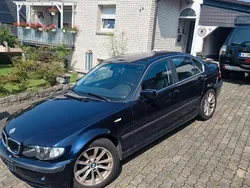 Blau Gebraucht 2002 BMW 320 Limousine | 7.699 € (Teuer)
