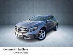 Grau Gebraucht 2017 Mercedes GLA200 Business SUV | 18.620 € (Guter Preis)