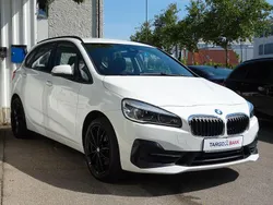 Weiß Gebraucht 2020 BMW 218 Active Tourer Advantage Van / Kleinbus | 17.400 € (Fairer Preis)