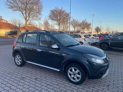 Schwarz Gebraucht 2012 Dacia Sandero Stepway Limousine | 3.950 € (Guter Preis)