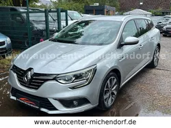 Silber Gebraucht 2017 Renault Mégane GrandTour Bose Edition Kombi | 12.999 € (Fairer Preis)