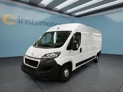Weiß Gebraucht 2024 Peugeot Boxer Van | 27.199 € (Fairer Preis)