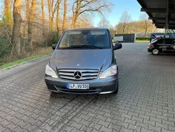 Grau Gebraucht 2011 Mercedes Vito Van / Kleinbus | 19.500 €