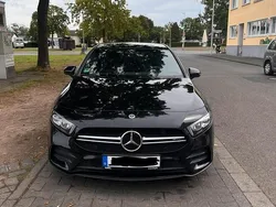Schwarz Gebraucht 2021 Mercedes A35 AMG AMG Limousine | 36.999 € (Etwas zu teuer)