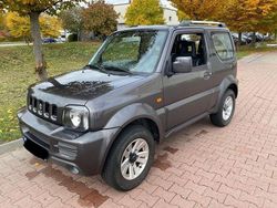 Grau Gebraucht 2011 Suzuki Jimny Style SUV | 8.999 € (Guter Preis)