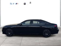 Metallic Gebraucht 2023 BMW 750 M Sport Limousine | 101.030 €