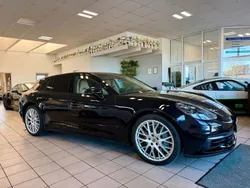 Schwarz Gebraucht 2018 Porsche Panamera 4S Sport Turismo Limousine | 67.850 € (Fairer Preis)