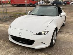 Weiß Gebraucht 2017 Mazda MX5 Sports-Line Cabrio | 17.199 € (Guter Preis)