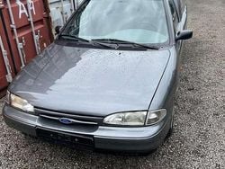 Blau Gebraucht 1994 Ford Mondeo Kombi | 6.900 €