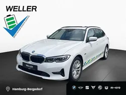 Weiss Gebraucht 2022 BMW 320e Advantage Kombi | 25.490 € (Guter Preis)