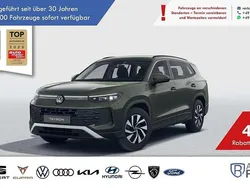 Cipressinogrün metallic/grün Neu 2025 VW Tayron SUV | 43.190 € (Guter Preis)