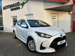 Weiß Gebraucht 2022 Toyota Yaris Hybrid Comfort Kleinwagen | 15.980 € (Guter Preis)
