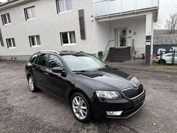 Schwarz Gebraucht 2014 Skoda Octavia Elegance Kombi | 6.999 € (Superpreis)
