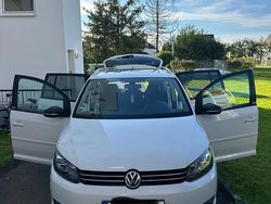 Weiß Gebraucht 2011 VW Touran Van / Kleinbus | 10.000 € (Fairer Preis)