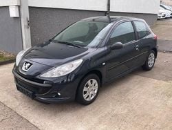 Grau Gebraucht 2011 Peugeot 206+ Kleinwagen | 2.499 €