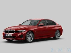 Melbourne red metallica75schwarz Gebraucht 2022 BMW 330e Sport Line Limousine | 28.999 € (Guter Preis)